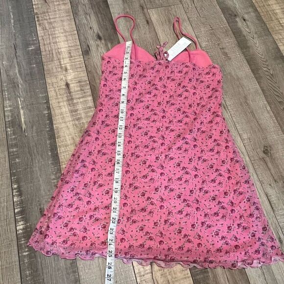 Urban Outfitters Elodie Mesh
Mini Dress size M - Picture 3 of 9